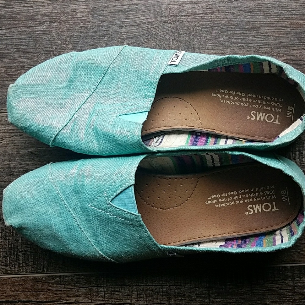 Turquoise shimmer Toms